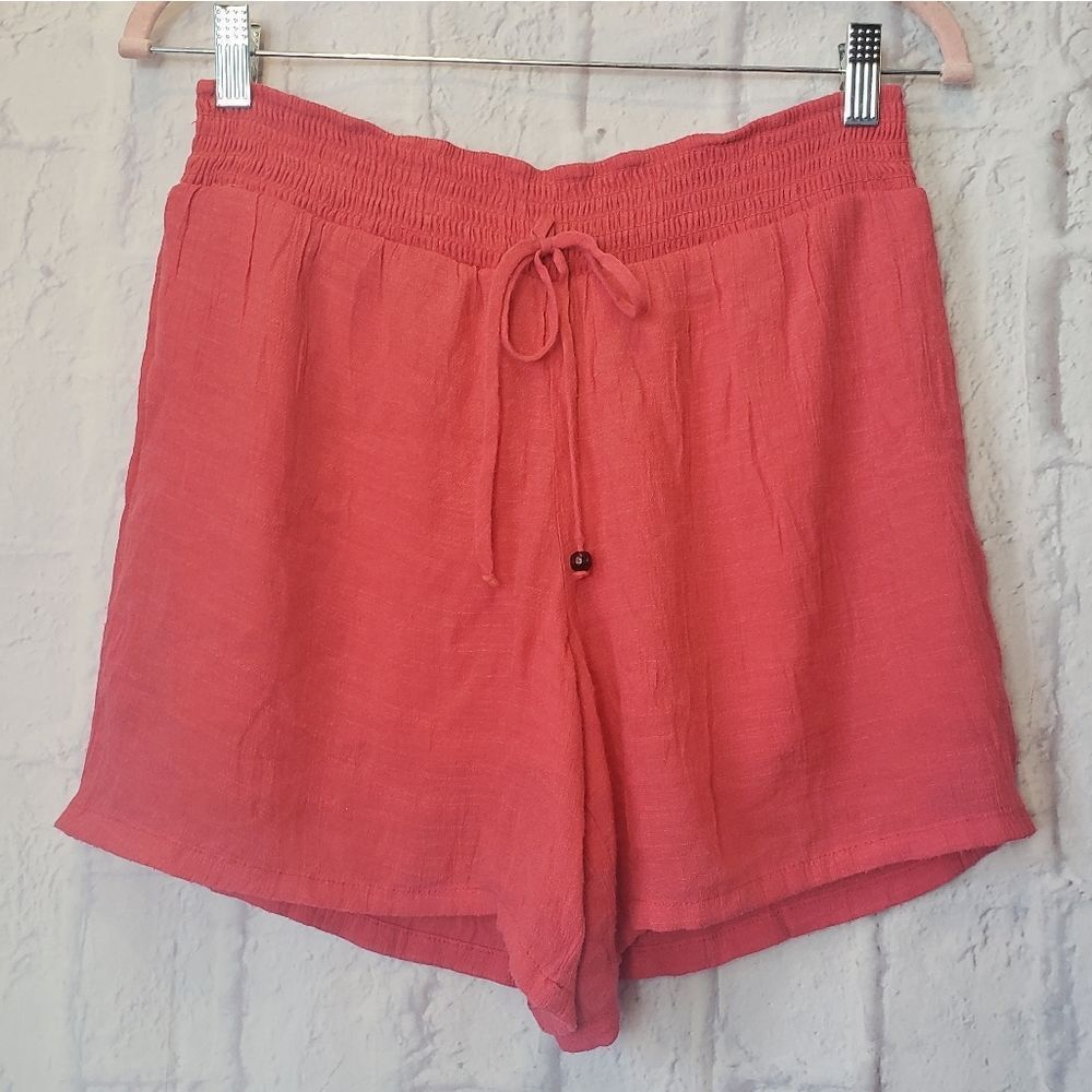APT. 9 Coral Gauze Pull-on Shorts Medium